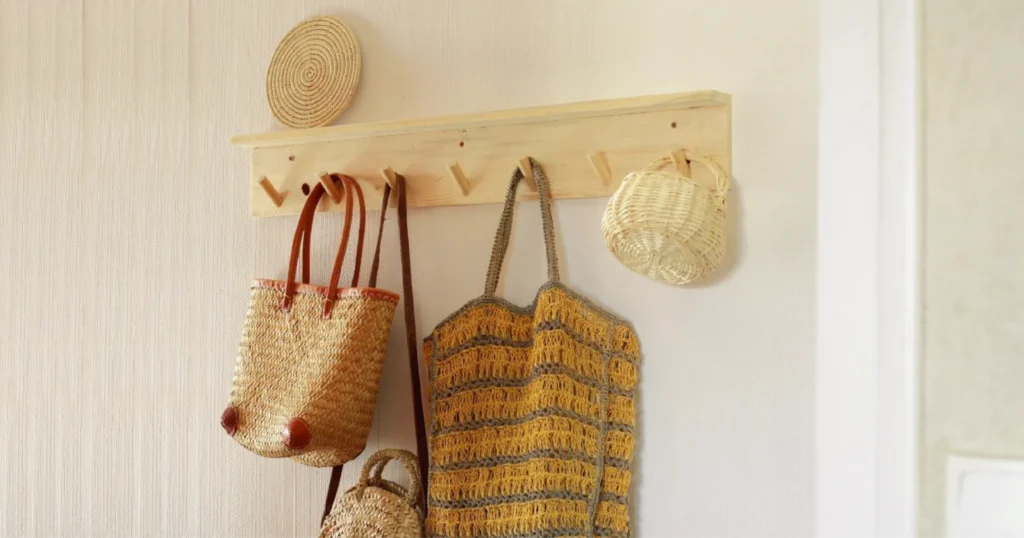 Comment j’ai fabriqué mon petit porte-manteau mural en 30 minutes.