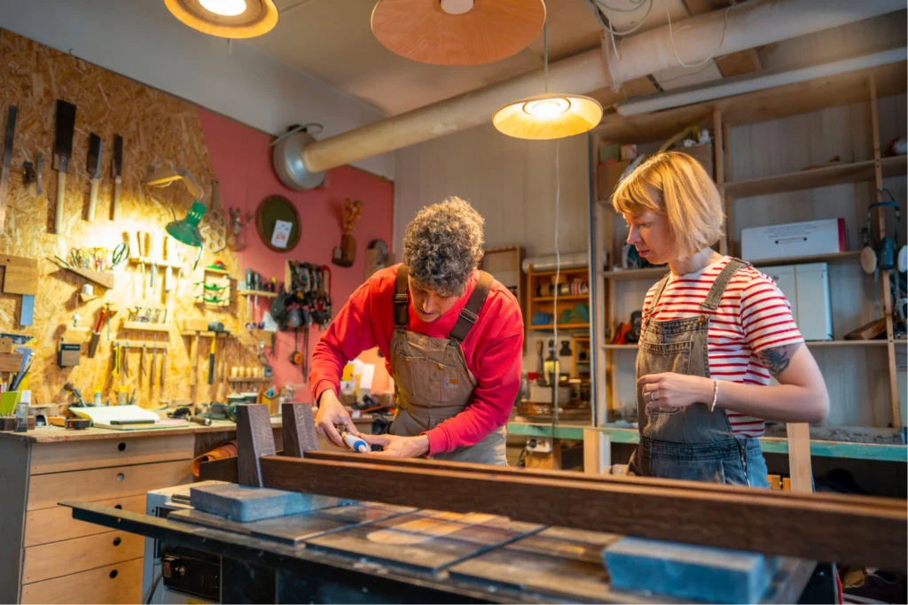 Deux bricoleurs plans de travail